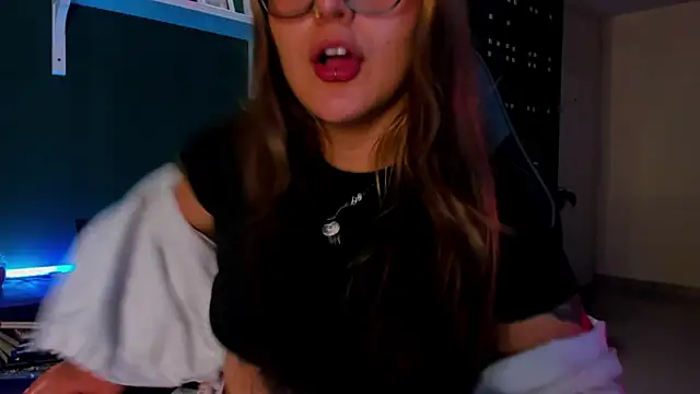 evy orange1 online show from June 5, 12:28 am