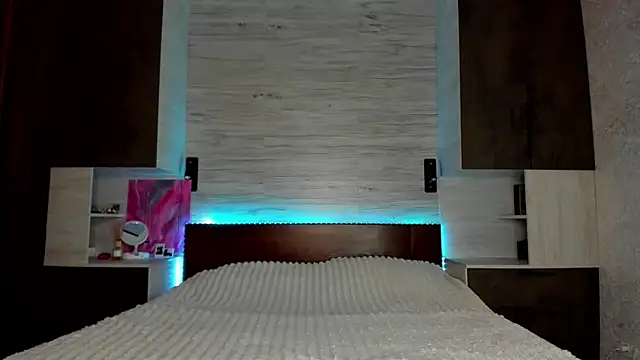 Chris Brunnet online show from February 13, 2:31 pm