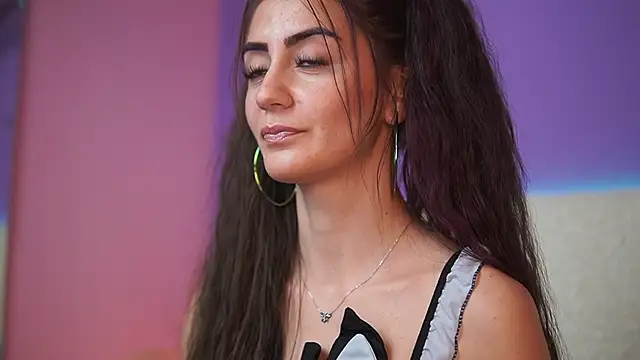 Snapshot of SabrinaHope chatting on September 17, 8:43 pm SabrinaHope online show from September 17, 8:43 pm