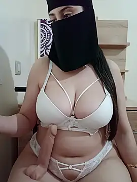 Arabic-Rose online show from October 31, 11:11 am