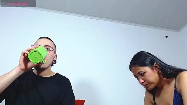 Snapshot of Hot_Teens69 chatting on December 27, 9:54 pm Hot Teens69 online show from December 27, 9:54 pm