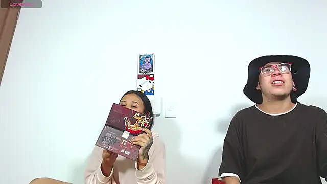 Snapshot of Hot_Teens69 chatting on January 17, 12:42 am Hot Teens69 online show from January 17, 12:42 am