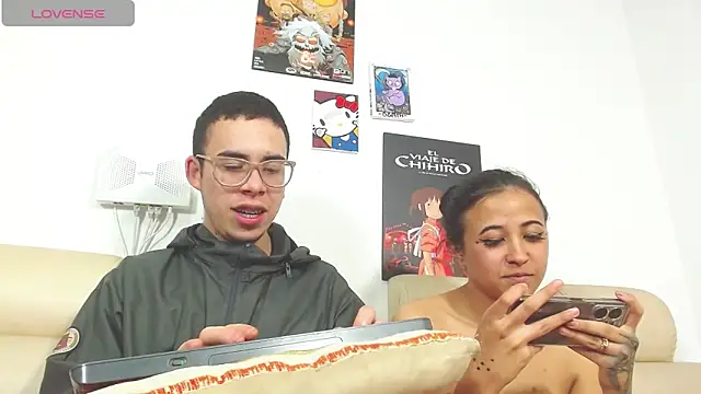 Snapshot of Hot_Teens69 chatting on March 6, 3:35 am Hot Teens69 online show from March 6, 3:35 am