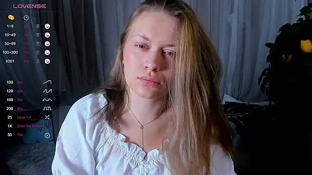 Ariell Margot  online show from January 25, 1:30 pm