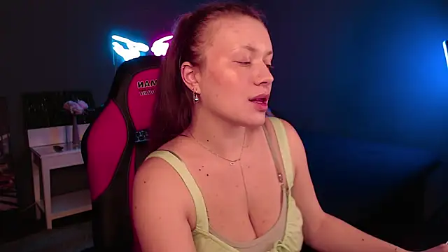 Ariell Margot  online show from February 1, 3:50 pm