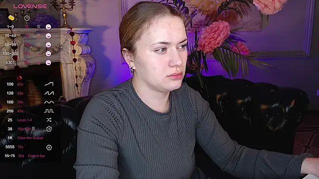 Ariell Margot  online show from February 19, 6:32 pm