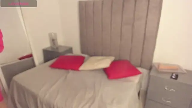 sarah  bigboobs online show from January 19, 2:15 am