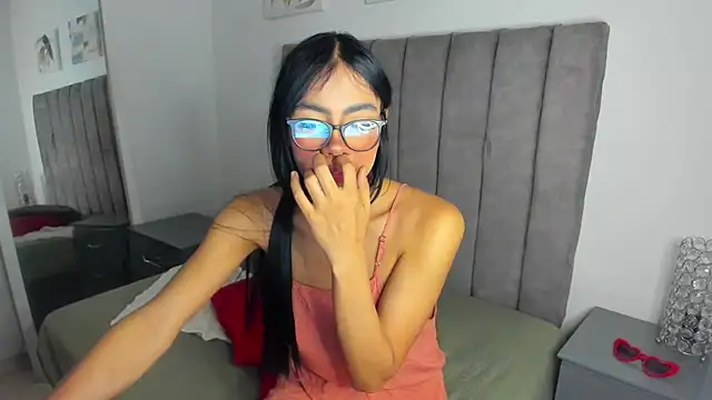 sarah  bigboobs online show from February 10, 1:24 am