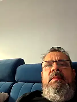 axecoman60 online show from March 29, 6:24 am