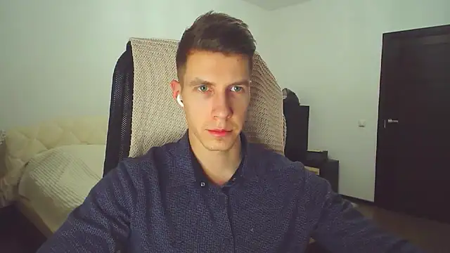 Chris Brien online show from February 25, 1:37 am