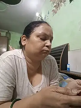 Snapshot of Kavya_kapoor chatting on July 18, 8:18 am Kavya kapoor online show from July 18, 8:18 am