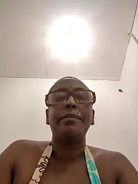 mamakarma1403 online show from June 16, 12:52 pm