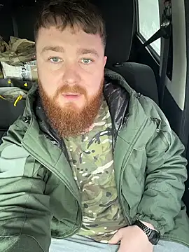 Snapshot of Artur6663 chatting on February 6, 8:07 am Artur6663 online show from February 6, 8:07 am