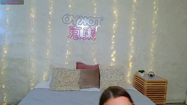 AliceBrayan online show from March 27, 5:01 pm