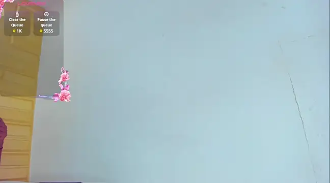 Snapshot of ebony_beckyy chatting on February 7, 9:15 pm ebony beckyy online show from February 7, 9:15 pm