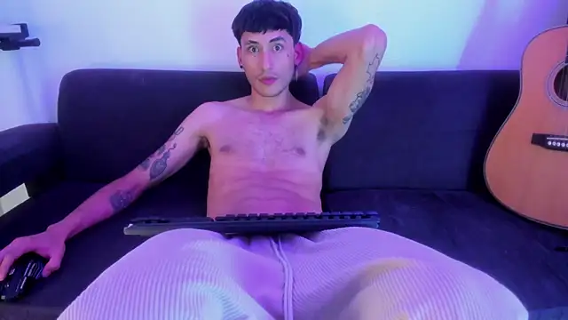 Henrikk senn online show from January 9, 10:51 am