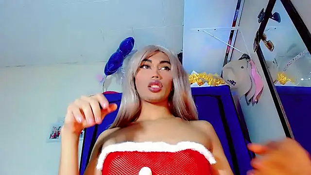 nicol gill  online show from December 10, 2:50 pm