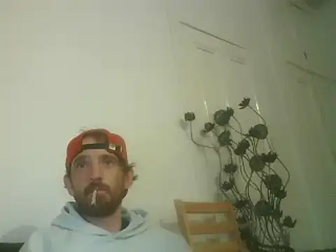 Snapshot of PocoLoco420 chatting on June 18, 12:22 am PocoLoco420 online show from June 18, 12:22 am