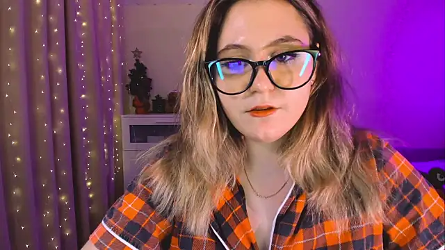 Diana Flower online show from February 2, 1:19 pm