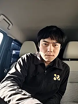 whitebriefboy online show from April 2, 11:02 pm