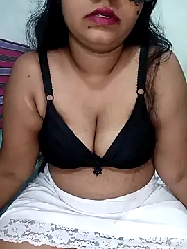 Reesha 99 online show from May 8, 4:12 pm