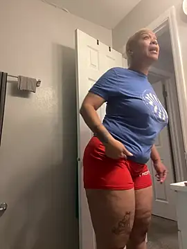 SexyHoneyRedd online show from June 9, 9:43 am