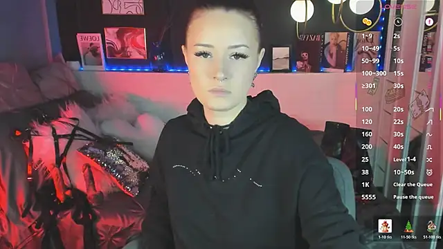 Lily Moonlight online show from March 11, 7:03 am