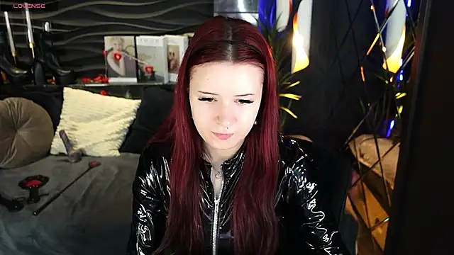 Lily Moonlight online show from March 18, 7:44 am