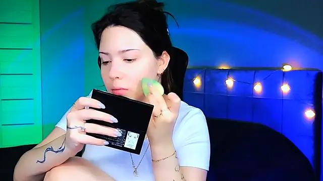 Stacy Gonzales  online show from March 4, 6:04 am