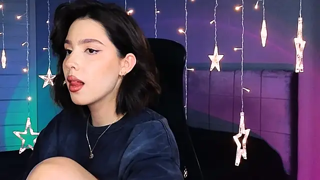 Stacy Gonzales  online show from September 27, 8:30 am