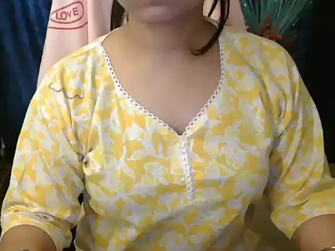 WildRuhi20 online show from May 4, 2:51 am