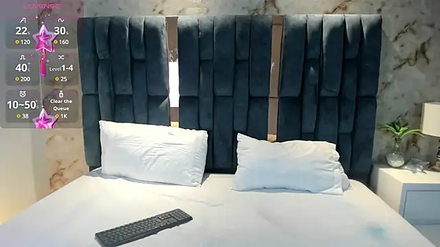 RoseTaylor   online show from February 5, 5:30 am