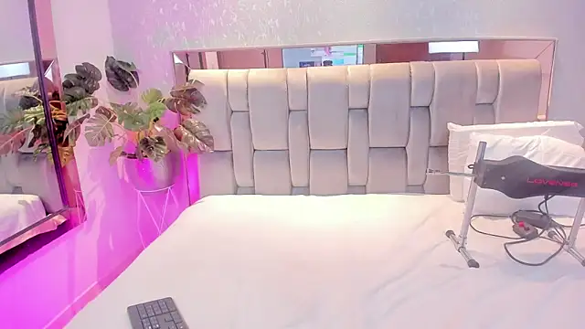 RoseTaylor   online show from November 9, 4:33 am