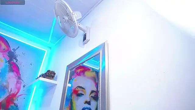 cristal horny19 online show from January 11, 10:20 am