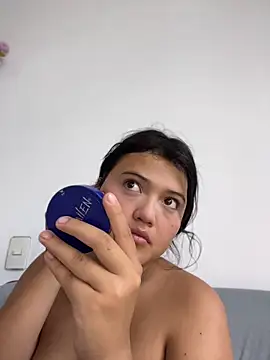alisson carolina73 online show from April 26, 8:06 pm
