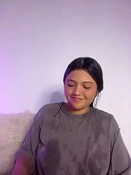 alisson carolina73 online show from May 6, 3:24 am