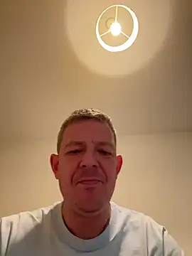 Snapshot of mrwright878787 chatting on February 22, 6:28 pm mrwright878787 online show from February 22, 6:28 pm