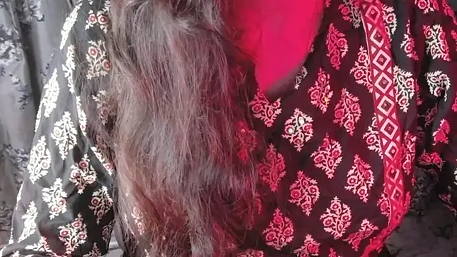 SexyAndHottie online show from July 21, 6:54 pm