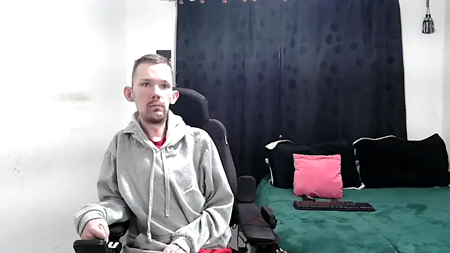 Sophia and Thomas online show from March 14, 10:18 am