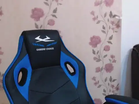 Leo 1617 online show from December 2, 8:15 pm