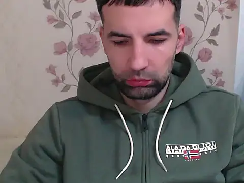 Leo 1617 online show from March 1, 1:24 pm