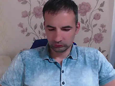 Leo 1617 online show from June 1, 8:21 pm