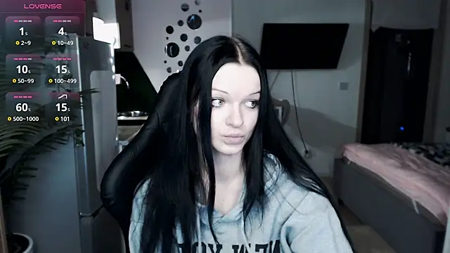 Snapshot of illililliilli chatting on January 18, 7:49 am illililliilli online show from January 18, 7:49 am