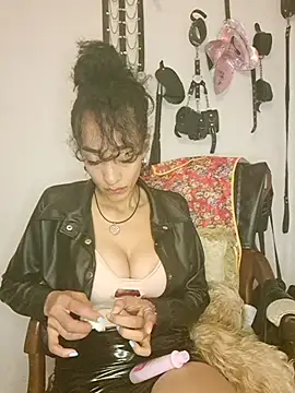 SamaraMartinez online show from April 24, 2:30 pm