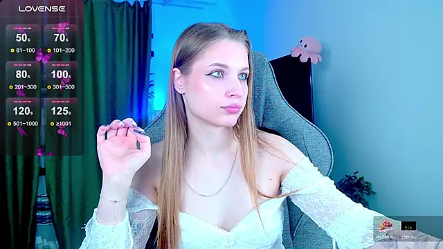 CuteMousee online show from January 18, 7:01 am