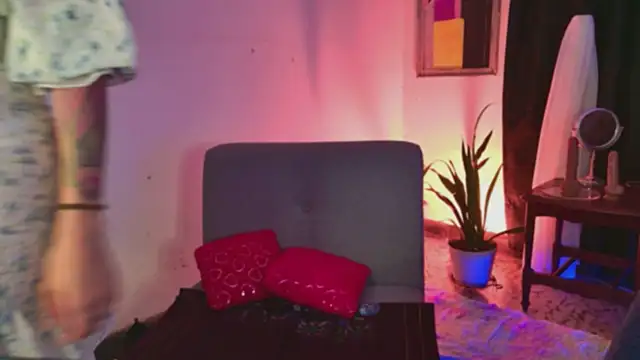 Ginger Foxy online show from August 1, 2:00 am
