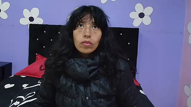 karolinee 66  online show from March 6, 4:09 am