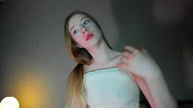 minidivaa  online show from April 4, 7:22 pm