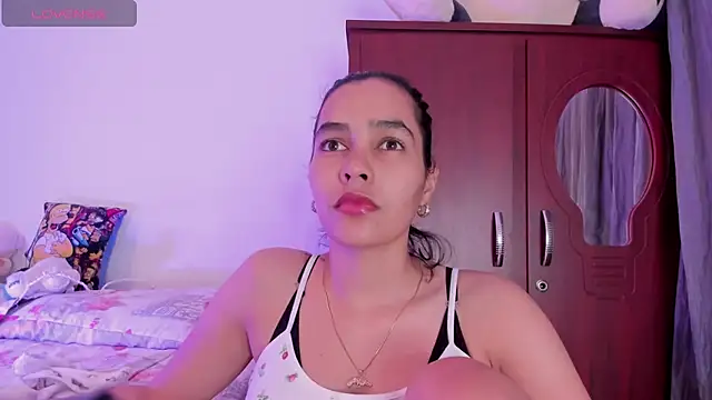 samara jonness online show from May 26, 4:30 am