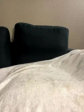 SexxyreddMale online show from December 4, 5:05 am